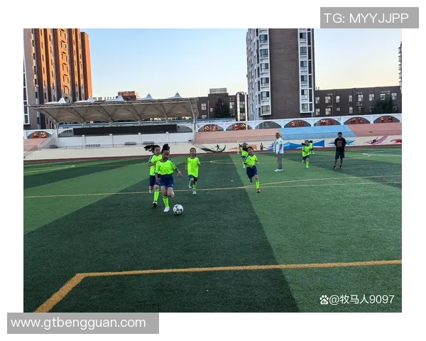 五华新足球场盛大启用助力地方体育发展与青少年足球梦想实现