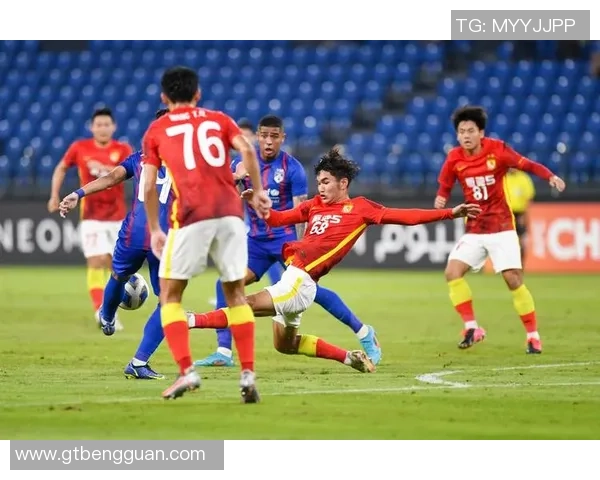 幻昼足球引领新潮流探索未来足球的无限可能与激情碰撞 幻昼足球引领新潮流探索未来足球的无限可能与激情碰撞