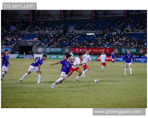 探索飞机头足球的魅力与技巧提升你的足球水平与观赏体验