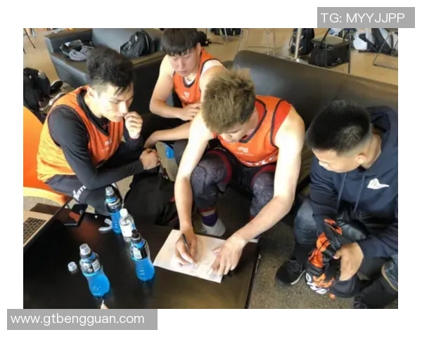 足球郭燕的传奇旅程:从草根球员到职业联赛的闪耀明星 足球郭燕的传奇旅程:从草根球员到职业联赛的闪耀明星